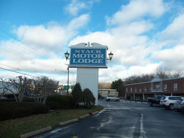Tappan Zee Hotel West Nyack 外观 照片